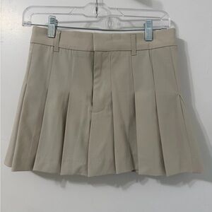NWOT Zara Pleated Mini Skort in Light Khaki
